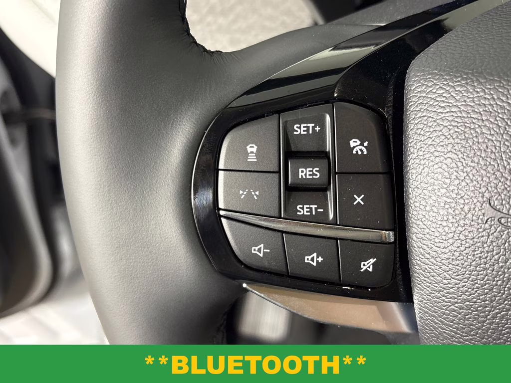 2026 White Ford Explorer Platinum 4X4 SUV