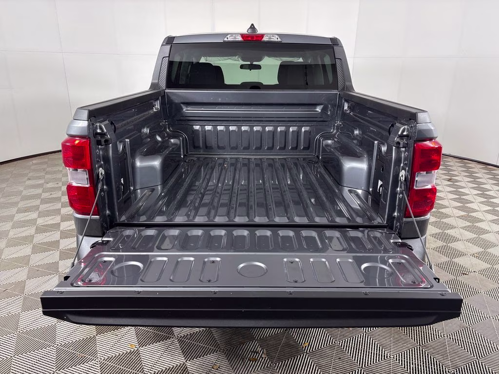2026 Carbonized Gray Metallic Ford Maverick XLT FWD Truck