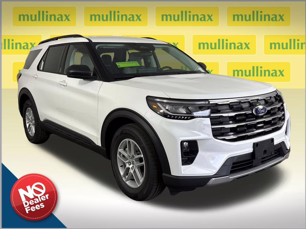 2026 Star White Metallic Tri-Coat Ford Explorer Active RWD SUV