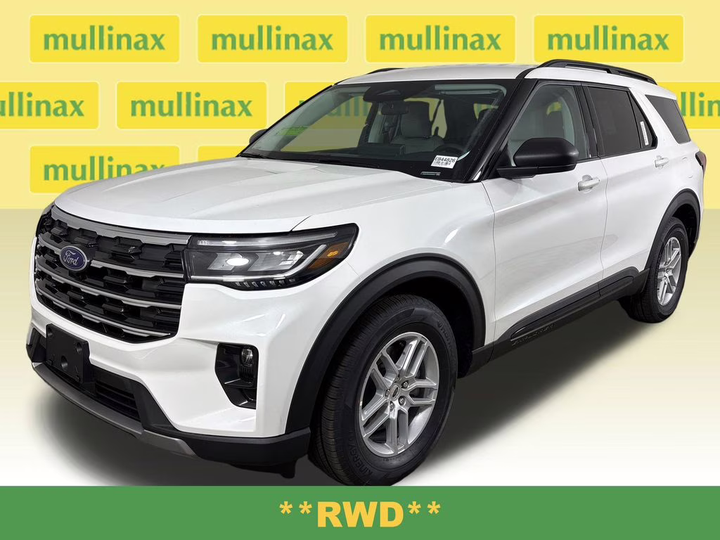 2026 Star White Metallic Tri-Coat Ford Explorer Active RWD SUV