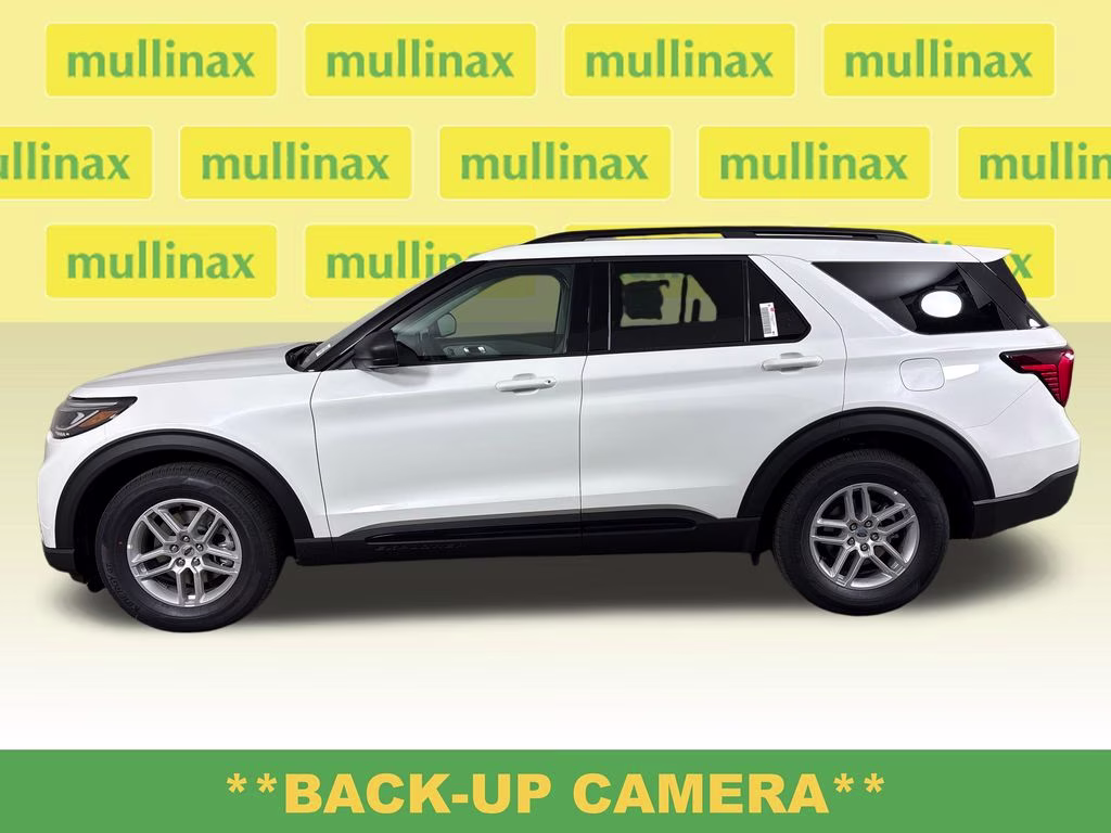 2026 Star White Metallic Tri-Coat Ford Explorer Active RWD SUV