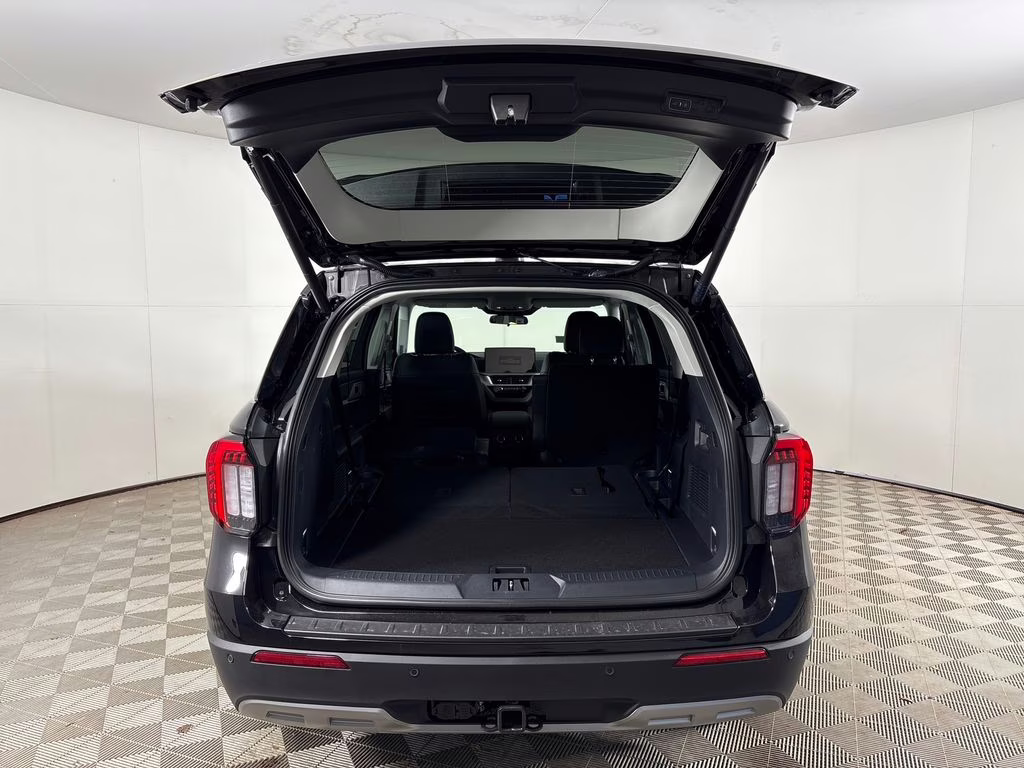 2026 Agate Black Metallic Ford Explorer Active RWD SUV