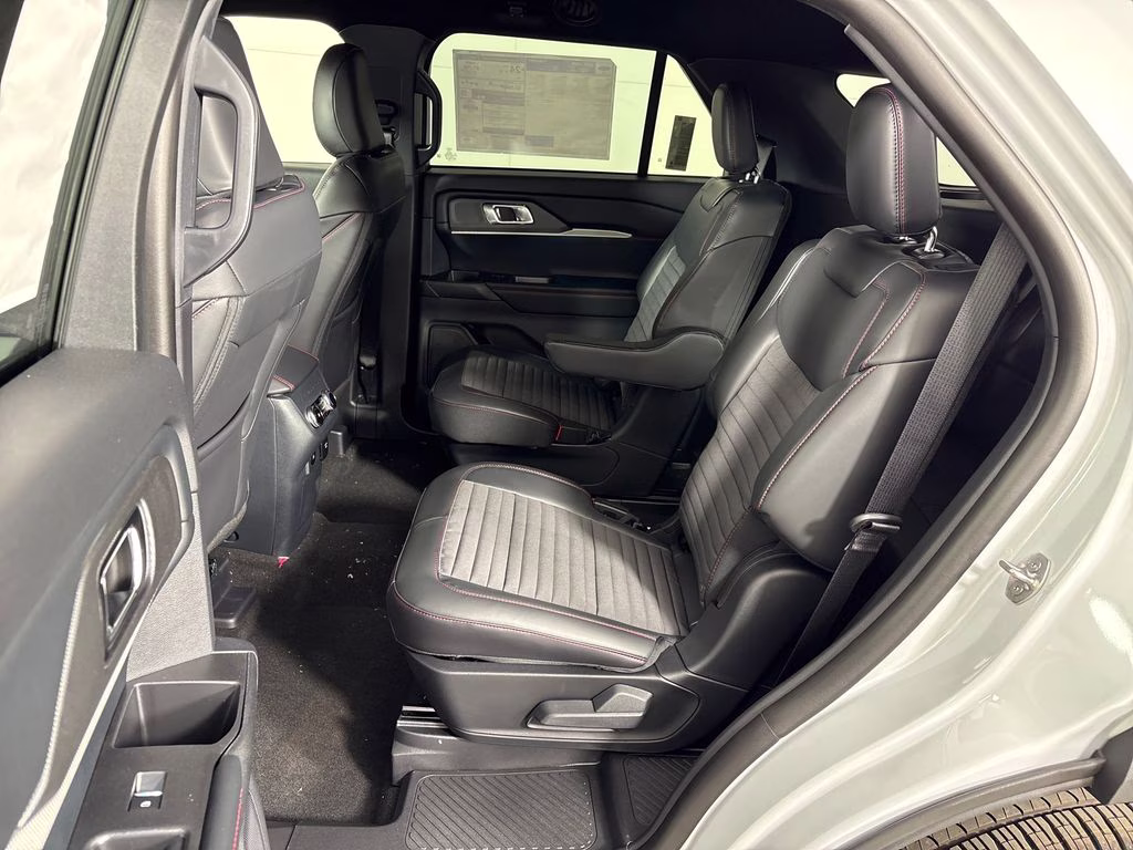 2026 Space White Metallic Ford Explorer ST-Line RWD SUV
