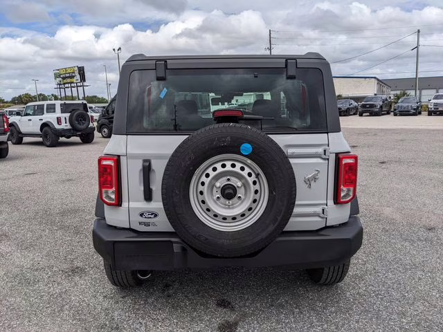 2026 Avalanche Gray Ford Bronco Base 4X4 SUV