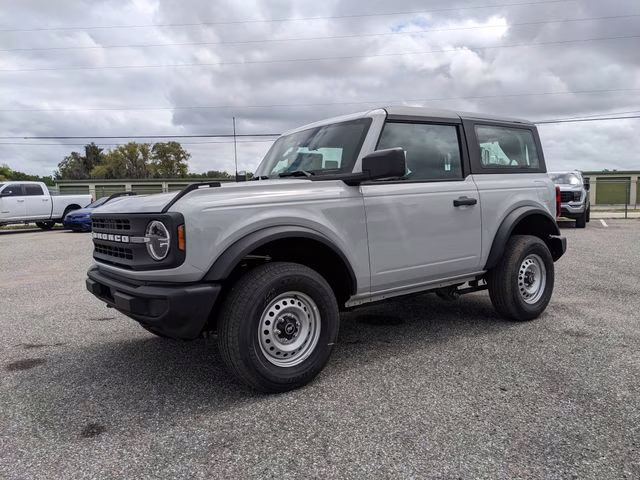 2026 Avalanche Gray Ford Bronco Base 4X4 SUV