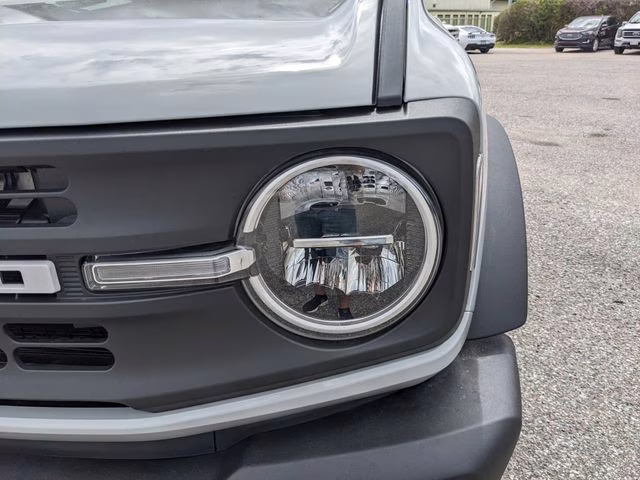 2026 Avalanche Gray Ford Bronco Base 4X4 SUV