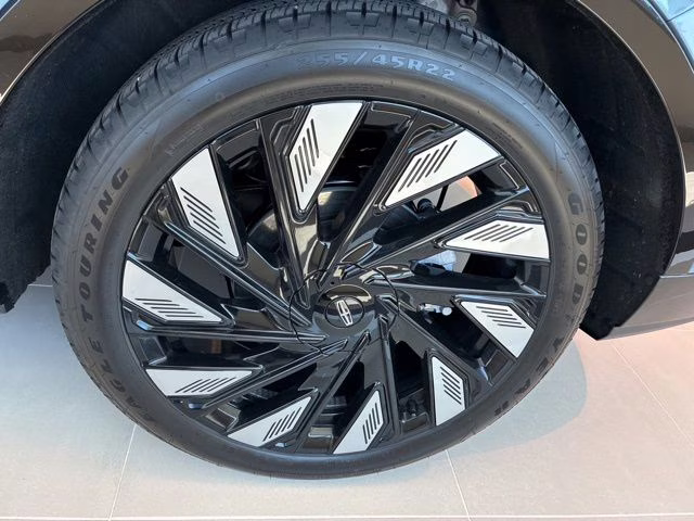 2026 Blue Metallic Lincoln Nautilus Reserve AWD SUV