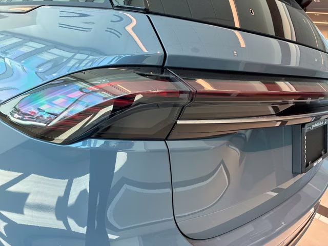 2026 Blue Metallic Lincoln Nautilus Reserve AWD SUV