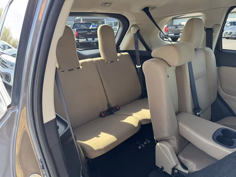 2017 Quartz Brown Metallic Mitsubishi Outlander SE 4X4 SUV