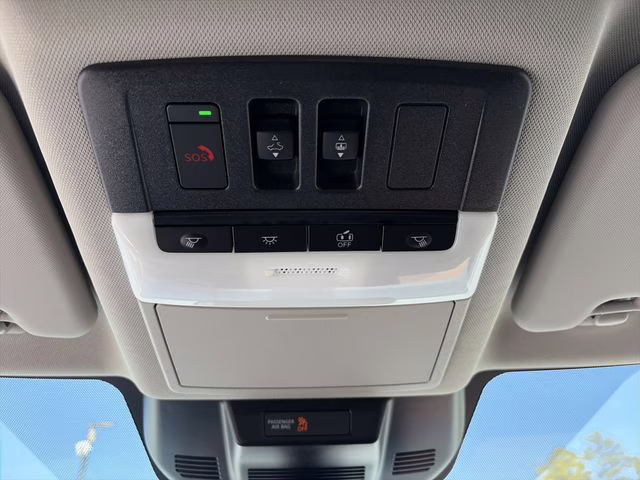 2026 Everest White Pearl Tricoat Nissan Rogue Platinum AWD SUV