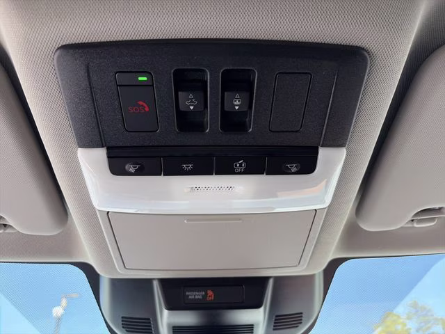 2026 Everest White Pearl Tricoat Nissan Rogue Platinum AWD SUV
