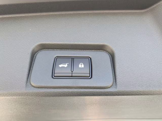 2026 Everest White Pearl Tricoat Nissan Rogue Platinum AWD SUV