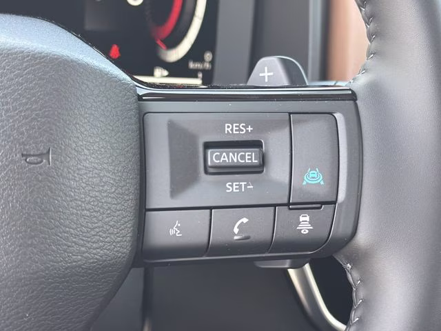 2026 Everest White Pearl Tricoat Nissan Rogue Platinum AWD SUV