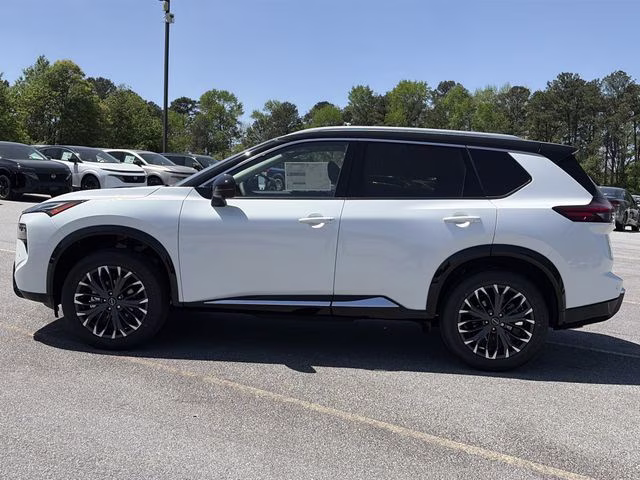 2026 Everest White Pearl/Super Black Nissan Rogue Platinum AWD SUV