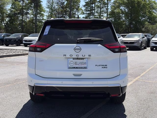 2026 Everest White Pearl/Super Black Nissan Rogue Platinum AWD SUV