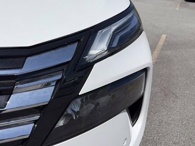 2026 Everest White Pearl/Super Black Nissan Rogue Platinum AWD SUV