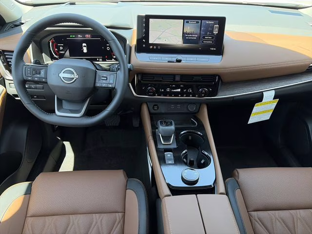 2026 Everest White Pearl/Super Black Nissan Rogue Platinum AWD SUV