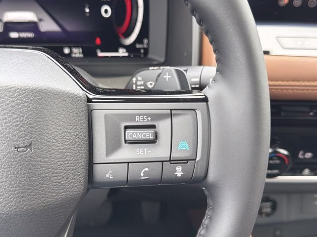 2026 Everest White Pearl Tricoat Nissan Rogue Platinum AWD SUV