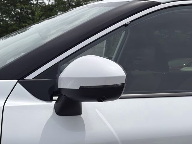 2026 Everest White Pearl Tricoat Nissan Rogue Platinum AWD SUV