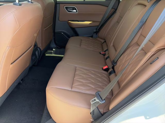 2026 Everest White Pearl Tricoat Nissan Rogue Platinum AWD SUV