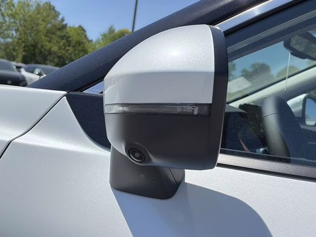 2026 Everest White Pearl Tricoat Nissan Rogue Platinum AWD SUV