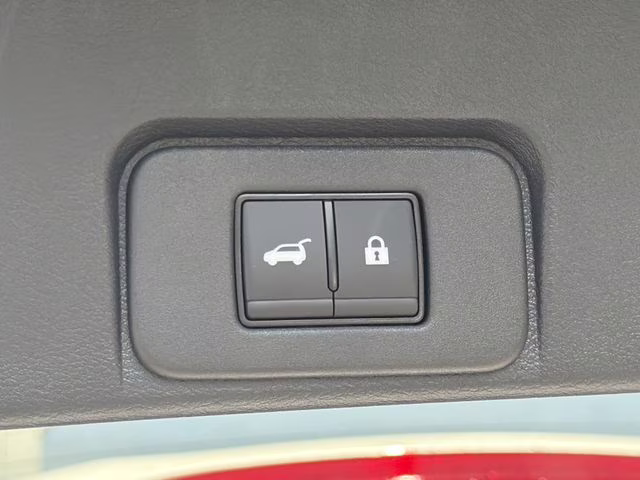 2026 Everest White Pearl Tricoat Nissan Rogue Platinum AWD SUV