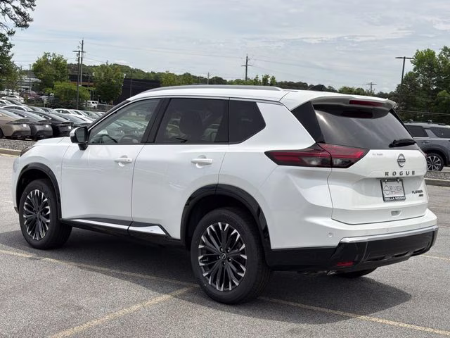 2026 Everest White Pearl Tricoat Nissan Rogue Platinum AWD SUV