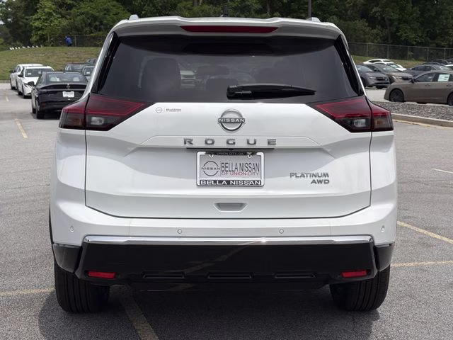 2026 Everest White Pearl Tricoat Nissan Rogue Platinum AWD SUV