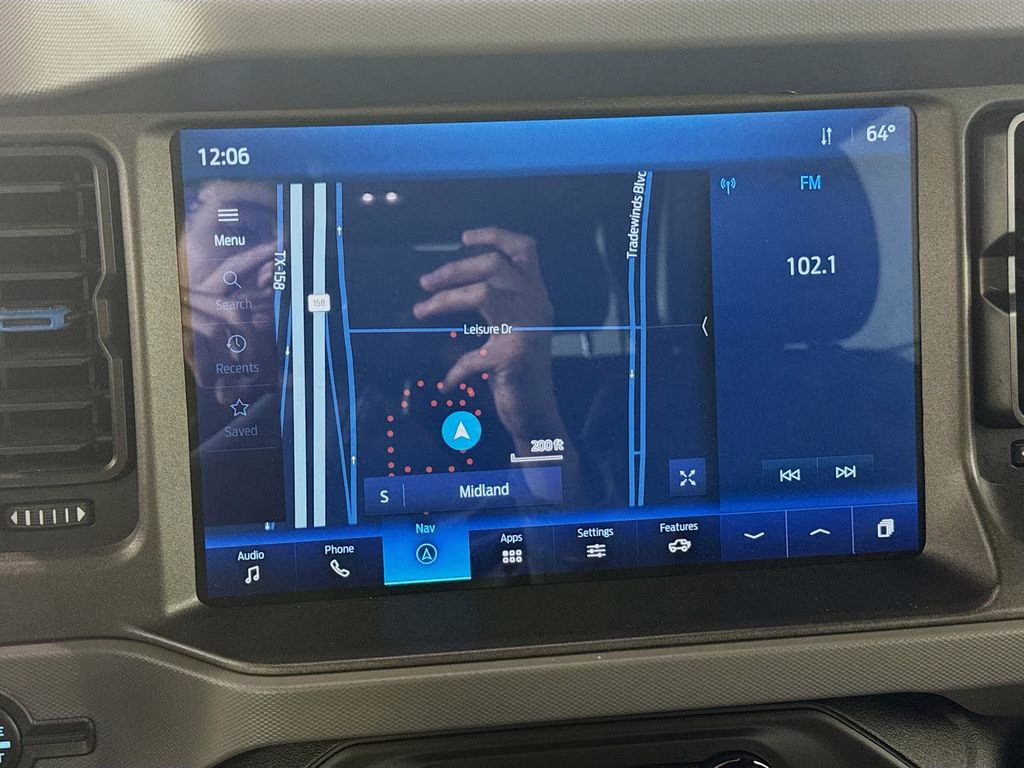 2024 Silver Metallic Ford Bronco Black Diamond 4X4 SUV