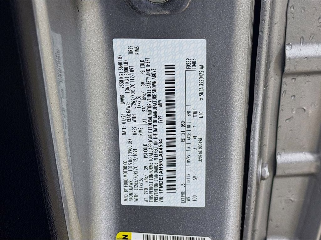 2024 Silver Metallic Ford Bronco Black Diamond 4X4 SUV