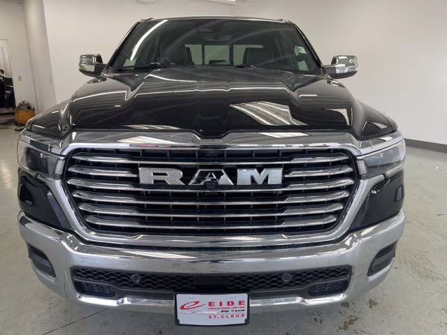 2026 Diamond Black Crystal Pearlcoat Ram 1500 Laramie 4X4 Truck