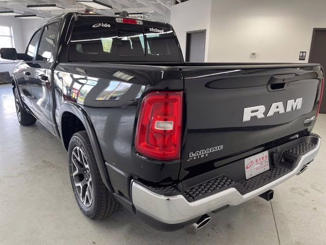 2026 Diamond Black Crystal Pearlcoat Ram 1500 Laramie 4X4 Truck