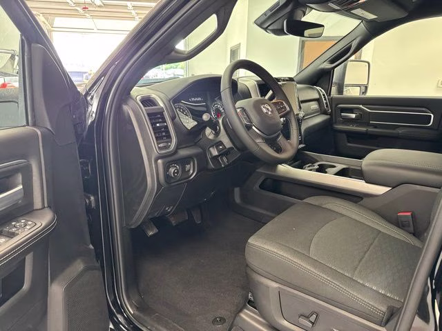 2026 Diamond Black Crystal Pearlcoat Ram 2500 Big Horn Night Edition 4X4 Truck