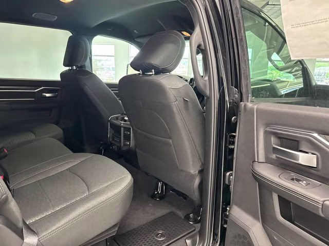 2026 Diamond Black Crystal Pearlcoat Ram 2500 Big Horn Night Edition 4X4 Truck