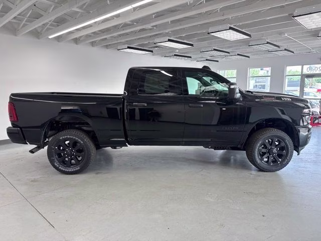 2026 Diamond Black Crystal Pearlcoat Ram 2500 Big Horn Night Edition 4X4 Truck