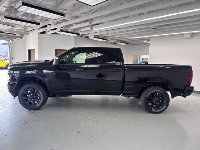 2026 Diamond Black Crystal Pearlcoat Ram 2500 Big Horn Night Edition 4X4 Truck