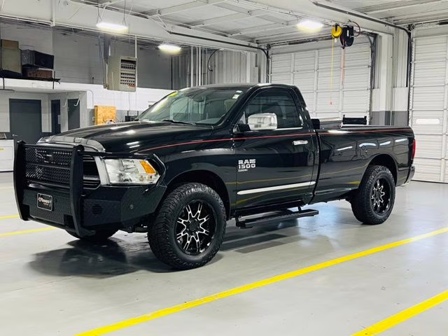 2019 Diamond Black Crystal Pearlcoat Ram 1500 Classic Tradesman 4X4 Truck