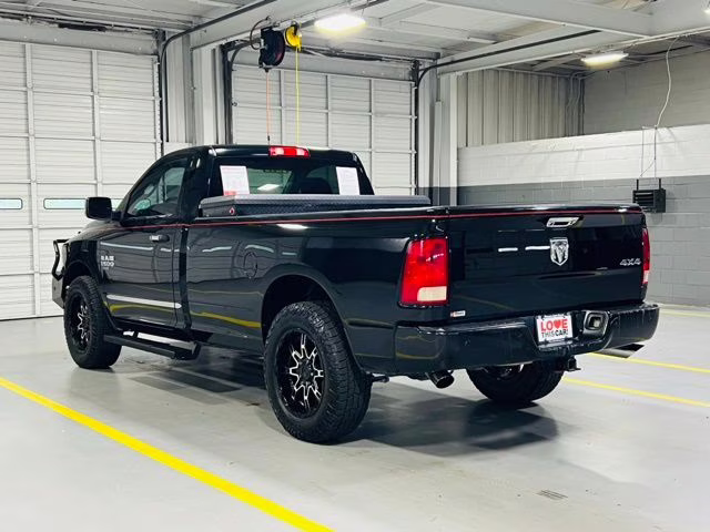 2019 Diamond Black Crystal Pearlcoat Ram 1500 Classic Tradesman 4X4 Truck