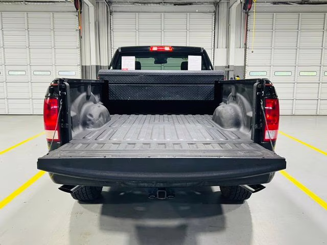 2019 Diamond Black Crystal Pearlcoat Ram 1500 Classic Tradesman 4X4 Truck