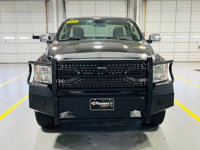 2019 Diamond Black Crystal Pearlcoat Ram 1500 Classic Tradesman 4X4 Truck
