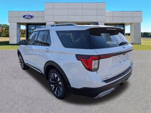 2026 White Ford Explorer Platinum 4X4 SUV