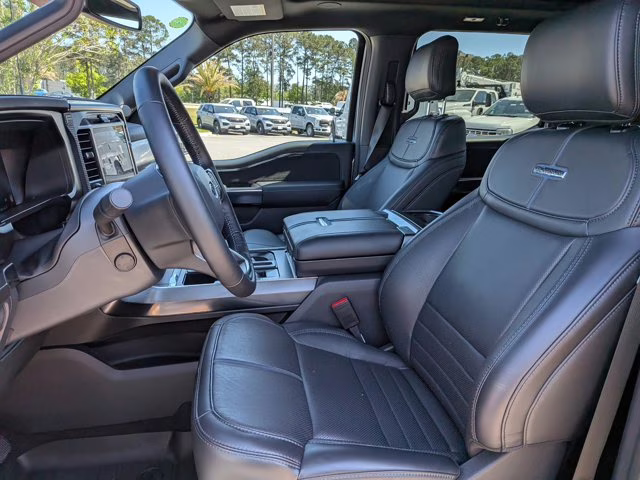 2025 Silver Metallic Ford F-150 Platinum 4X4 Truck