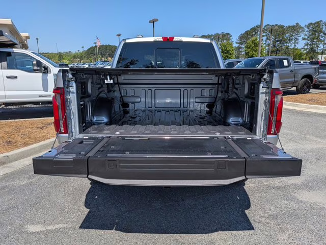 2025 Silver Metallic Ford F-150 Platinum 4X4 Truck