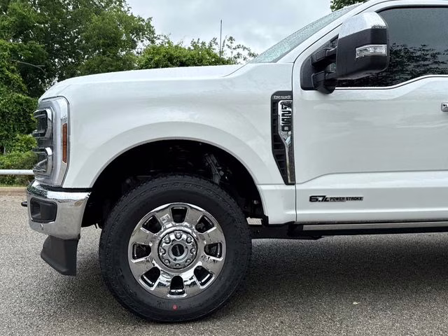 2026 White Ford Super Duty F-250 SRW King Ranch 4X4 Truck