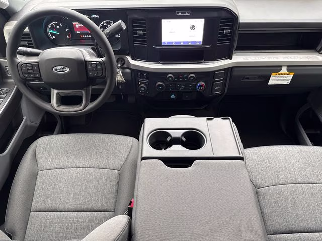 2026 Oxford White Ford Super Duty F-350 SRW XL 4X4 Truck