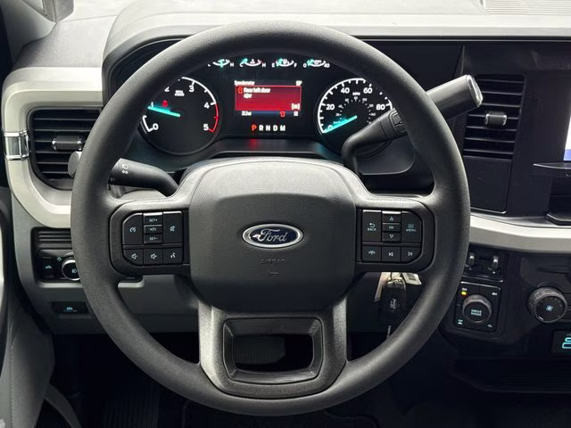 2026 Oxford White Ford Super Duty F-350 SRW XL 4X4 Truck