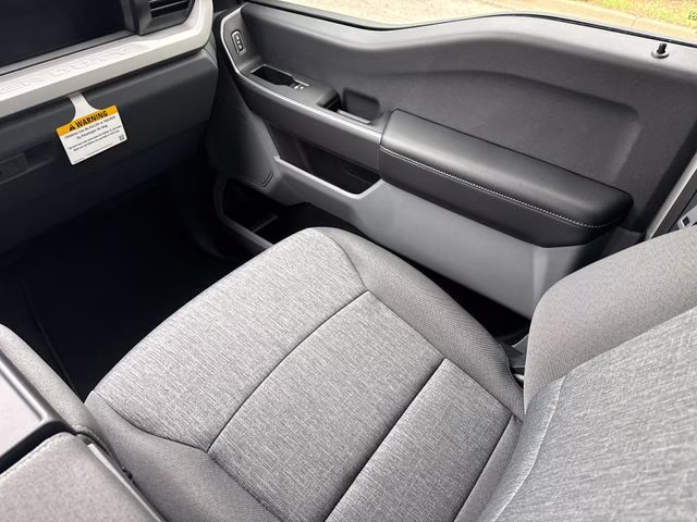 2026 Oxford White Ford Super Duty F-350 SRW XL 4X4 Truck