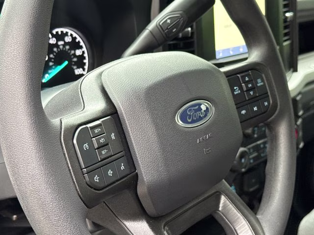 2026 Oxford White Ford Super Duty F-350 SRW XL 4X4 Truck