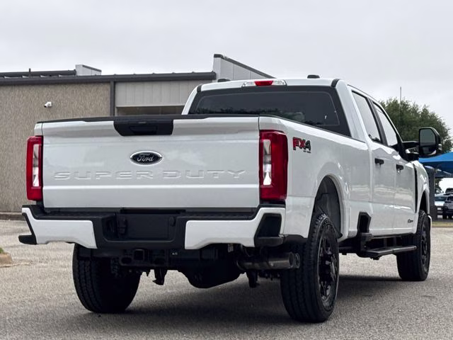 2026 Oxford White Ford Super Duty F-350 SRW XL 4X4 Truck