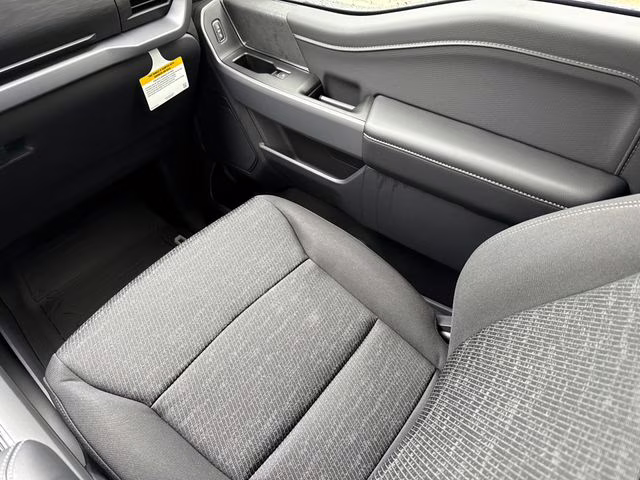 2026 Oxford White Ford F-150 XLT 4X4 Truck
